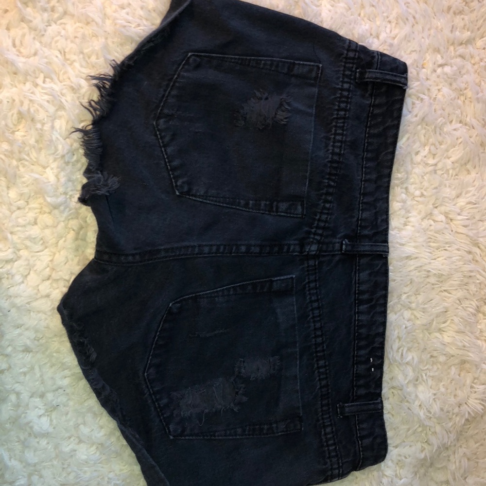 Shorts - Picture 5 of 5